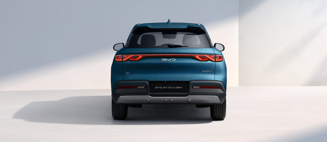 03.ATTO 2 DMi_LHD_Midnight Blue_Tail_download_PSB_JPG